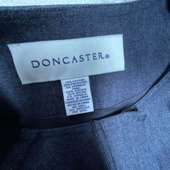 Doncaster Women's 14 Semi-Casual Navy Crew Neck Long Sleeve Full Zip Top Jacket - Picture 3 of 10